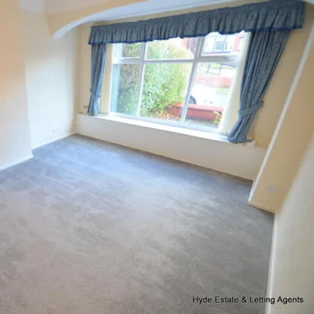 Image 2 - Tewkesbury Drive, Prestwich, M25 0JN, United Kingdom - Duplex for rent