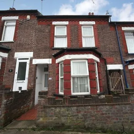 Buy this 3 bed townhouse on Talbot Road in Luton, LU2 7RA