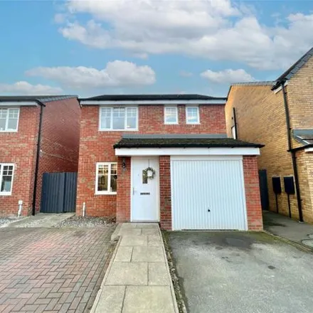 Buy this 3 bed house on Surtees Haugh in Stella, NE21 4FN