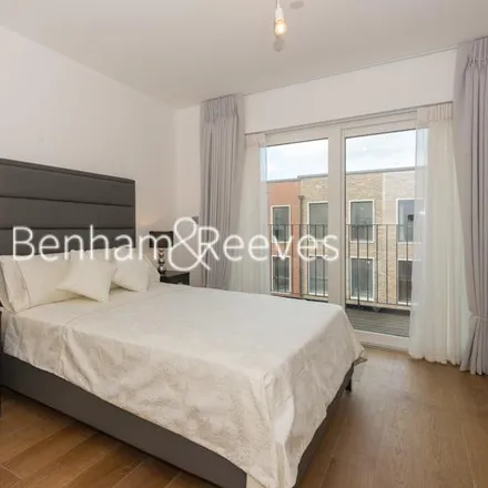 Image 3 - Felar Walk, London, NW9 4DR, United Kingdom - Apartment for rent