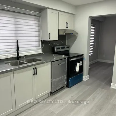 Rent this 4 bed apartment on 546 Mississauga Valley Boulevard in Mississauga, ON L5A 2B3