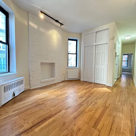 Image 2 - 436 East 89th Street, New York, NY 10128, USA - Apartment for rent