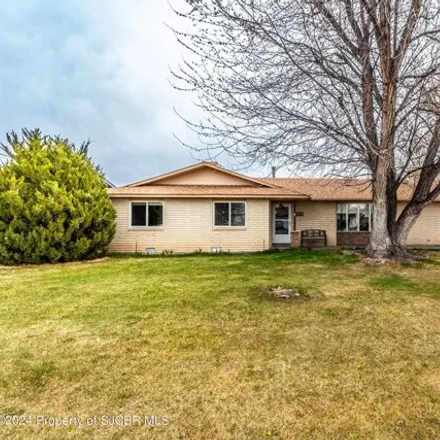 Buy this 3 bed house on 246 Dulce Drive in Bloomfield, NM 87413