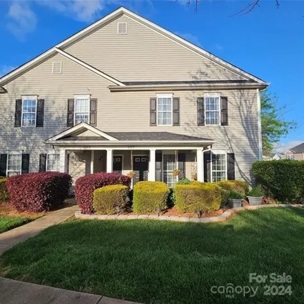 Buy this 3 bed condo on 1965 Flushing Court in Charlotte, NC 28215