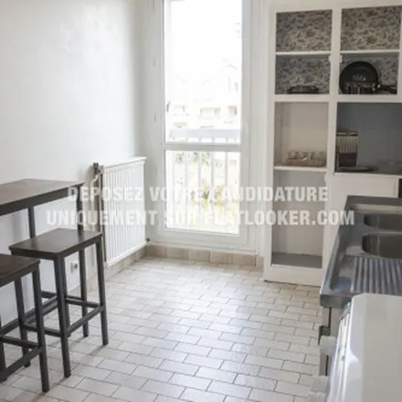 Image 7 - 31 Rue de Montfort, 78190 Trappes, France - Apartment for rent