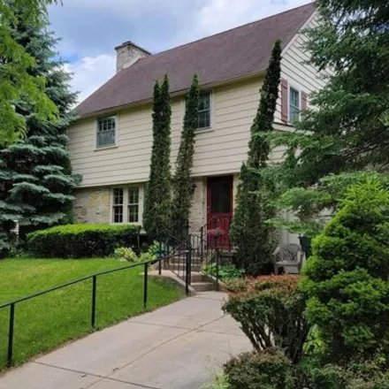 Buy this 3 bed house on 709 Huron Hl in Madison, Wisconsin