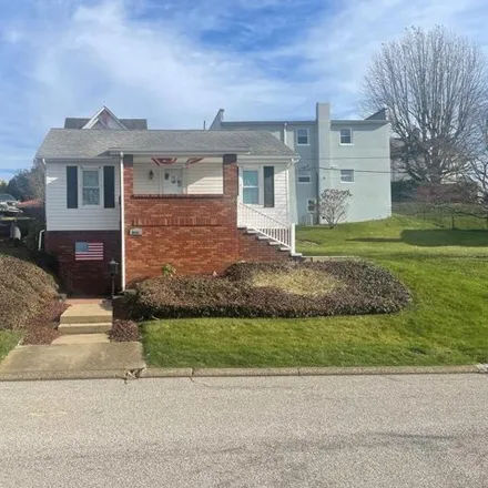 Buy this 2 bed house on 1026 Weaver Street in Moundsville, WV 26041