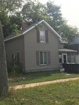 Rent this 4 bed house on 607 13th Avenue East in Menomonie, WI 54751