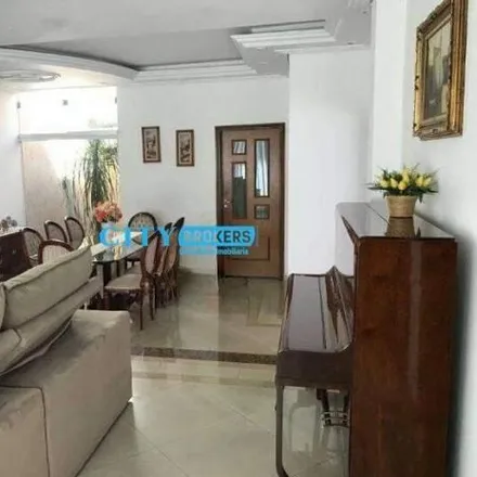 Buy this 3 bed house on Rua Lalau Rabelo in Vila Galvão, Guarulhos - SP