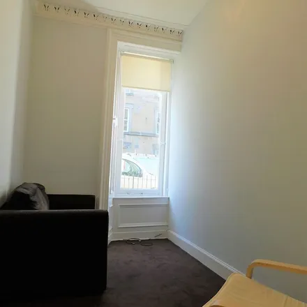 Image 2 - 15 Downfield Place, City of Edinburgh, EH11 2EW, United Kingdom - Apartment for rent