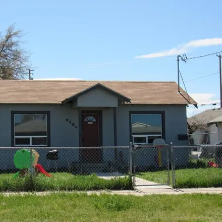 Buy this 2 bed house on Howdy Doody's Tavern in Radcliffe Avenue, Klamath Falls