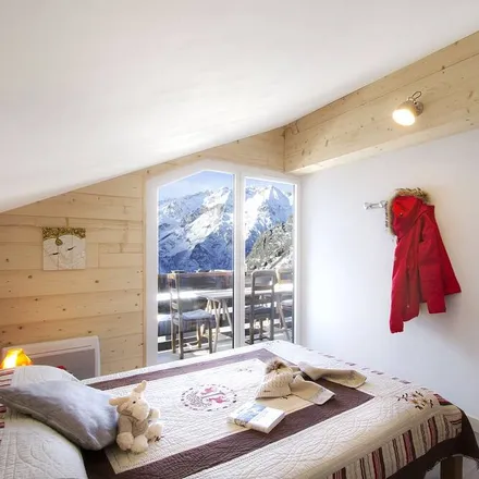 Rent this 4 bed apartment on 38860 Les Deux Alpes