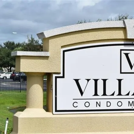 Buy this 1 bed condo on 1051 Villagio Circle in Sarasota, FL 34237