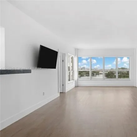 Image 6 - 9102 West Bay Harbor Drive, Bay Harbor Islands, Miami-Dade County, FL 33154, USA - Condo for sale