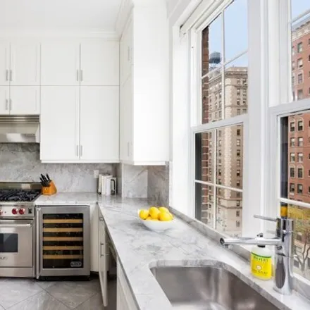 Image 5 - 71 East 87th Street, New York, NY 10128, USA - Apartment for sale