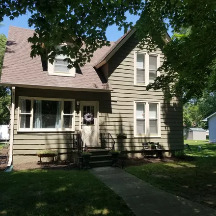 Image 2 - 330 West Pleasant Street, Sheridan, LaSalle County, IL 60551, USA - House for sale