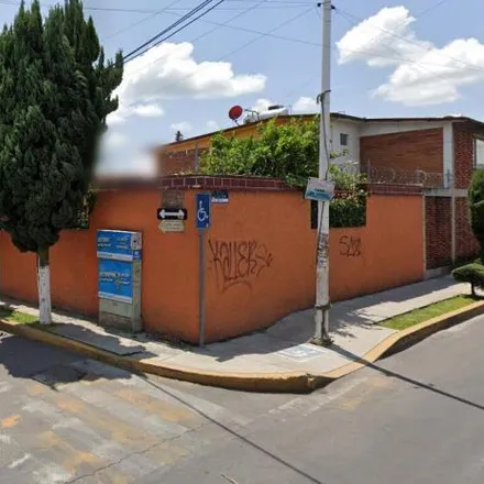 Buy this 2 bed house on Privada de Pedro Ascencio 201 in San Salvador Tizatlalli, 52140 Metepec