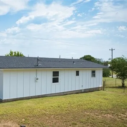 Image 5 - 1156 West Sandstone Street, Llano, TX 78643, USA - House for sale