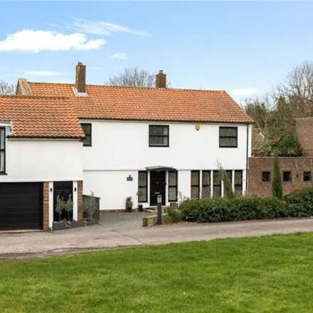 Buy this 5 bed house on Levylsdene in Guildford, GU1 2RS