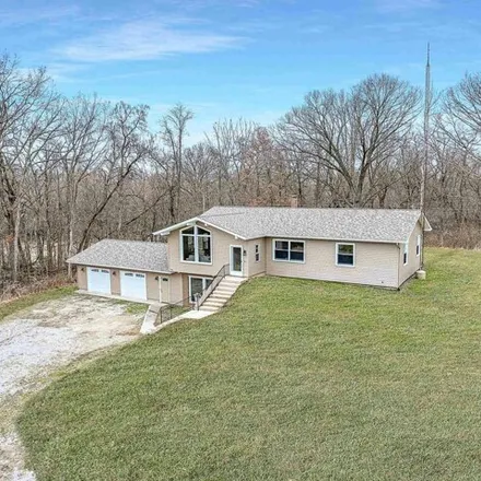 Buy this 5 bed house on 4622 Lake City Highway in Warsaw, IN 46562