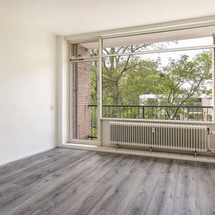 Rent this 2 bed apartment on Notenoord 61 in 3079 LR Rotterdam, Netherlands
