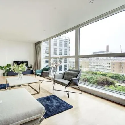 Image 4 - Harbour Reach, The Boulevard, London, SW6 2SS, United Kingdom - Apartment for sale