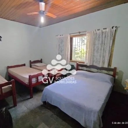 Buy this 2 bed house on Rua Jesus Antônio de Miranda in Boa Vista, Pindamonhangaba - SP