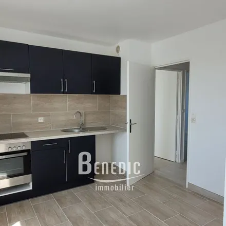 Rent this 3 bed apartment on 19A Rue des Moulins in 57500 Saint-Avold, France