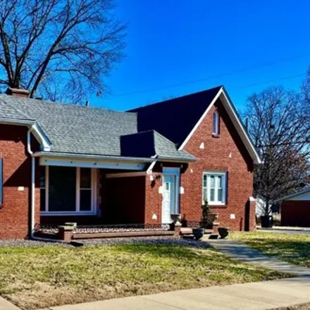 Buy this 2 bed house on 135 East Webb Street in Carmi, IL 62821