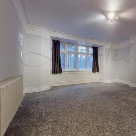 Image 2 - Hyde Park Mansions, 5 Transept Street, London, NW1 5ES, United Kingdom - Apartment for rent