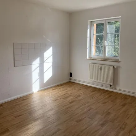 Rent this 3 bed apartment on Zwingerstraße 34 in 04720 Döbeln, Germany