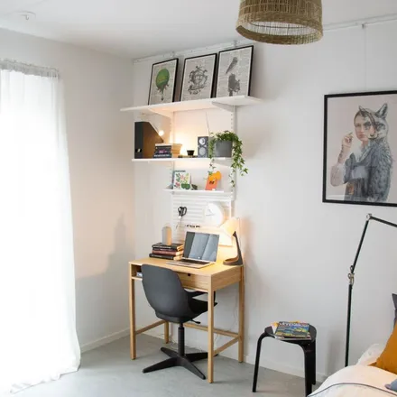 Rent this 1 bed apartment on Sayori sushi in Majrovägen, 122 49 Stockholm