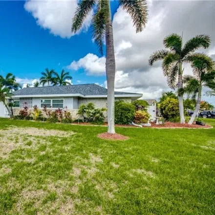 Image 2 - 1002 SW 52nd St, Cape Coral, Florida, 33914 - House for sale