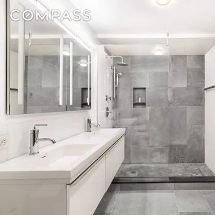 Image 7 - 519 East 72nd Street, New York, NY 10021, USA - Condo for sale