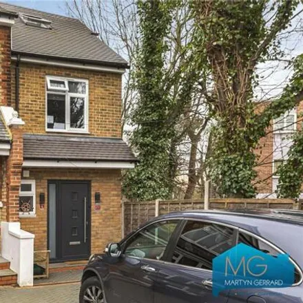 Buy this 4 bed house on 2 Brunswick Grove in London, N11 1HN