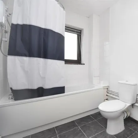 Rent this 2 bed apartment on The Nursery in London, DA8 2EY