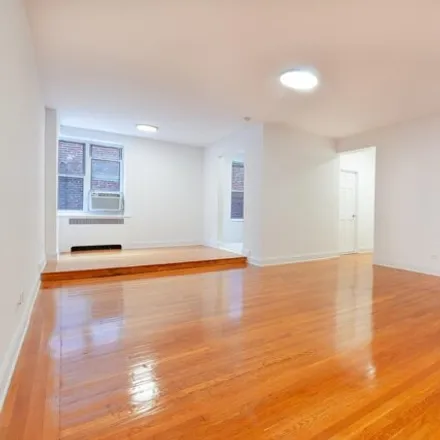 Image 3 - 836 9th Avenue, New York, NY 10019, USA - Apartment for rent
