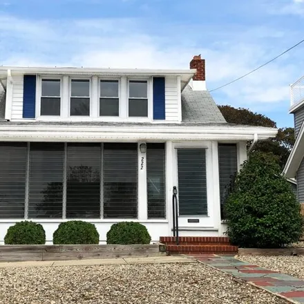 Rent this 3 bed house on 276 19th Avenue in Belmar, Monmouth County