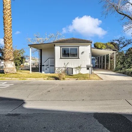 Buy this studio apartment on Tumbleweed Lane in Lancaster, CA 93535