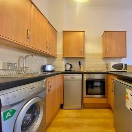 Image 3 - Dalcross Street, Partickhill, Glasgow, G11 5RF, United Kingdom - Apartment for rent