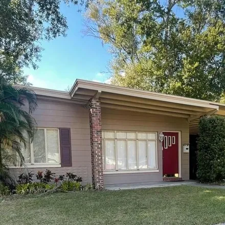 Buy this 3 bed house on 525 Lakemont Avenue in Winter Park, FL 32792