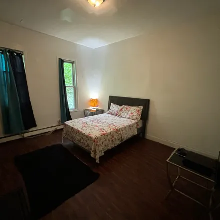 Rent this 1 bed room on 1046 Summit Avenue in New York, NY 10452
