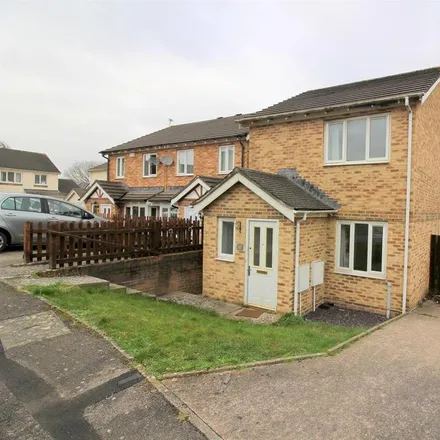 Rent this 2 bed house on Grove Head in Bridgend, CF31 5AZ