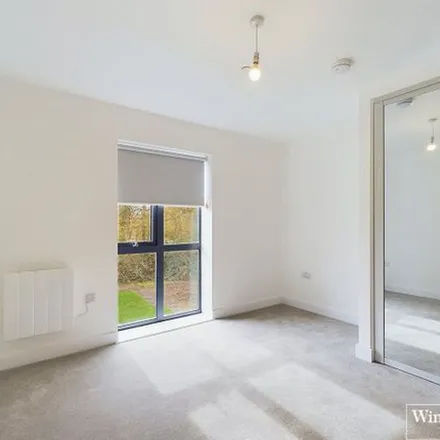 Image 9 - Carriage House, Millard Place, Arborfield Green, RG2 9YQ, United Kingdom - Apartment for rent