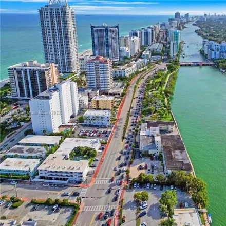 Image 2 - 6484 Indian Creek Drive, Miami Beach, FL 33141, USA - Condo for sale
