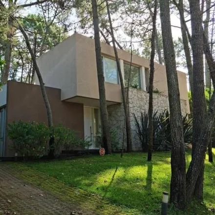 Buy this 3 bed house on Ñandú in Partido de Pinamar, 7169 Cariló