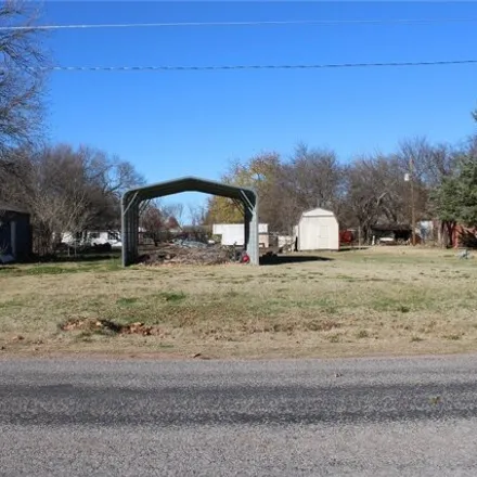 Image 3 - 884 Texas Avenue, Comanche, Stephens County, OK 73529, USA - House for sale