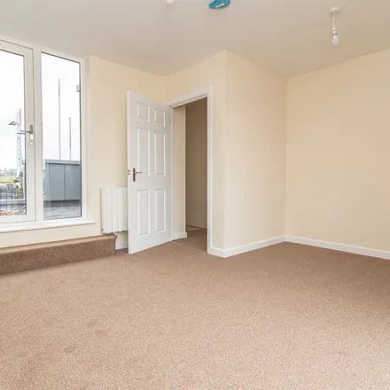 Rent this 3 bed townhouse on Marina View in Watkiss Way, Cardiff
