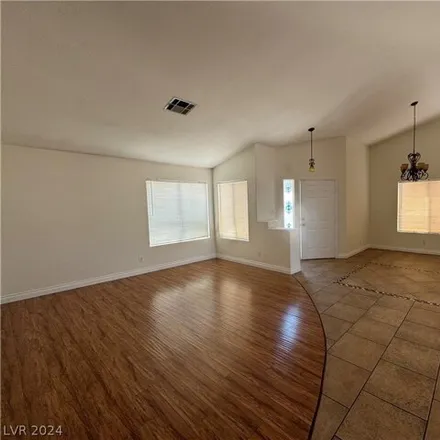 Image 2 - 4811 Carefree Dr, Las Vegas, Nevada, 89122 - House for rent