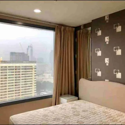 Rent this 1 bed apartment on 7-Eleven in Phaya Thai Road, Baan Krua Nuea